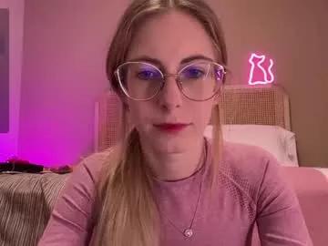 girl_i_am from Chaturbate is Freechat