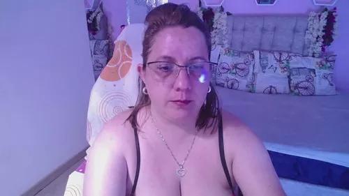 katiejones from Cherry is Freechat