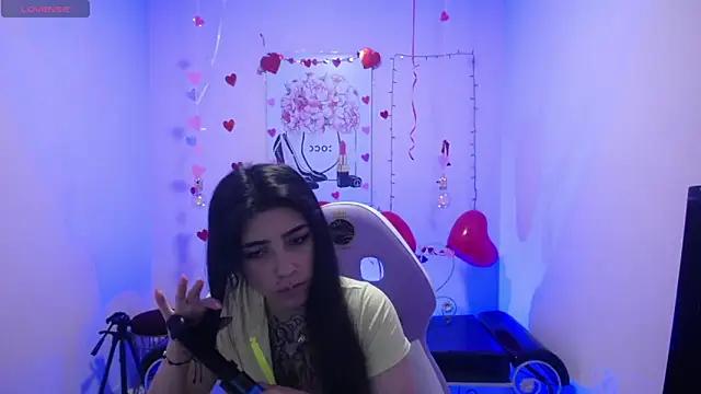 Adri_Gomez_ from StripChat is Freechat