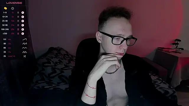 Alex_silents from StripChat is Freechat