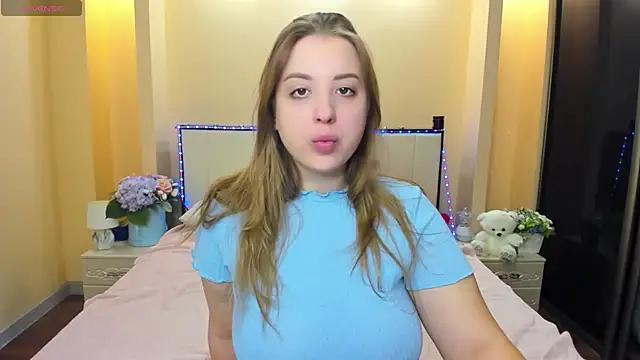 AlexissM from StripChat is Freechat