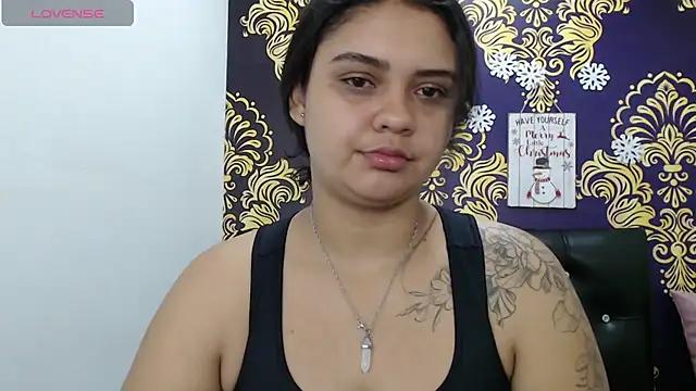 AnniHOTKitty from StripChat is Freechat