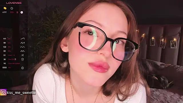 Ashley_Mintt from StripChat is Freechat