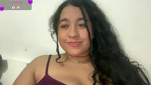 Big_boobs_lau_ from StripChat is Freechat