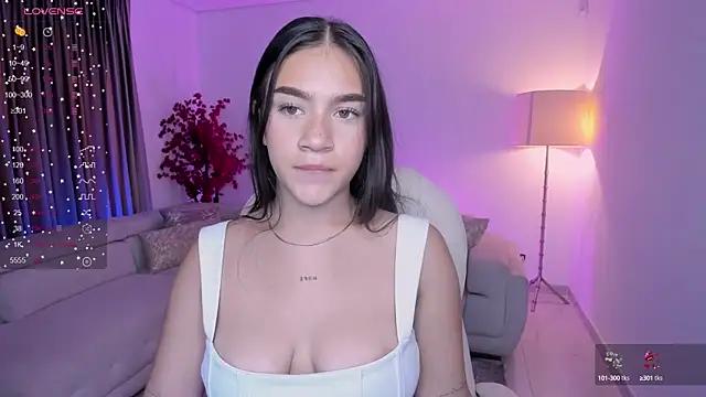 katy_lawryy_ from StripChat is Freechat