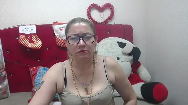 Paulamilf from StripChat is Freechat