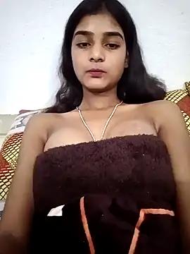 Rashmicut from StripChat is Freechat