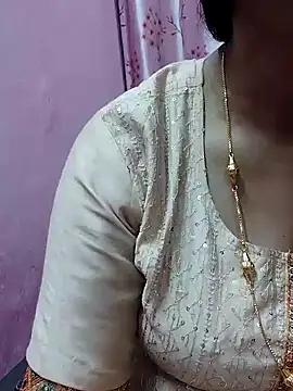 Urmila_bhabhii from StripChat is Freechat