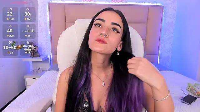 Violetlit from StripChat is Freechat