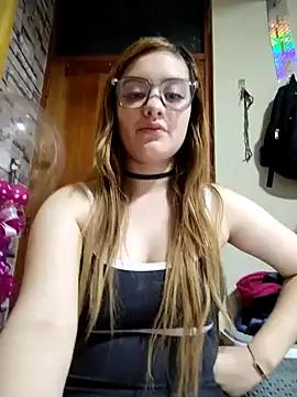 WanOn3Fanny from StripChat is Freechat