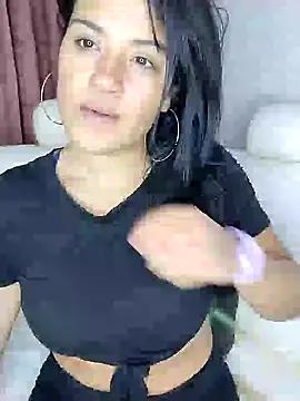 zhayra_rose from StripChat is Freechat