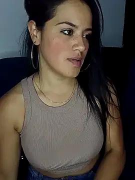 zhayra_rose from StripChat is Freechat